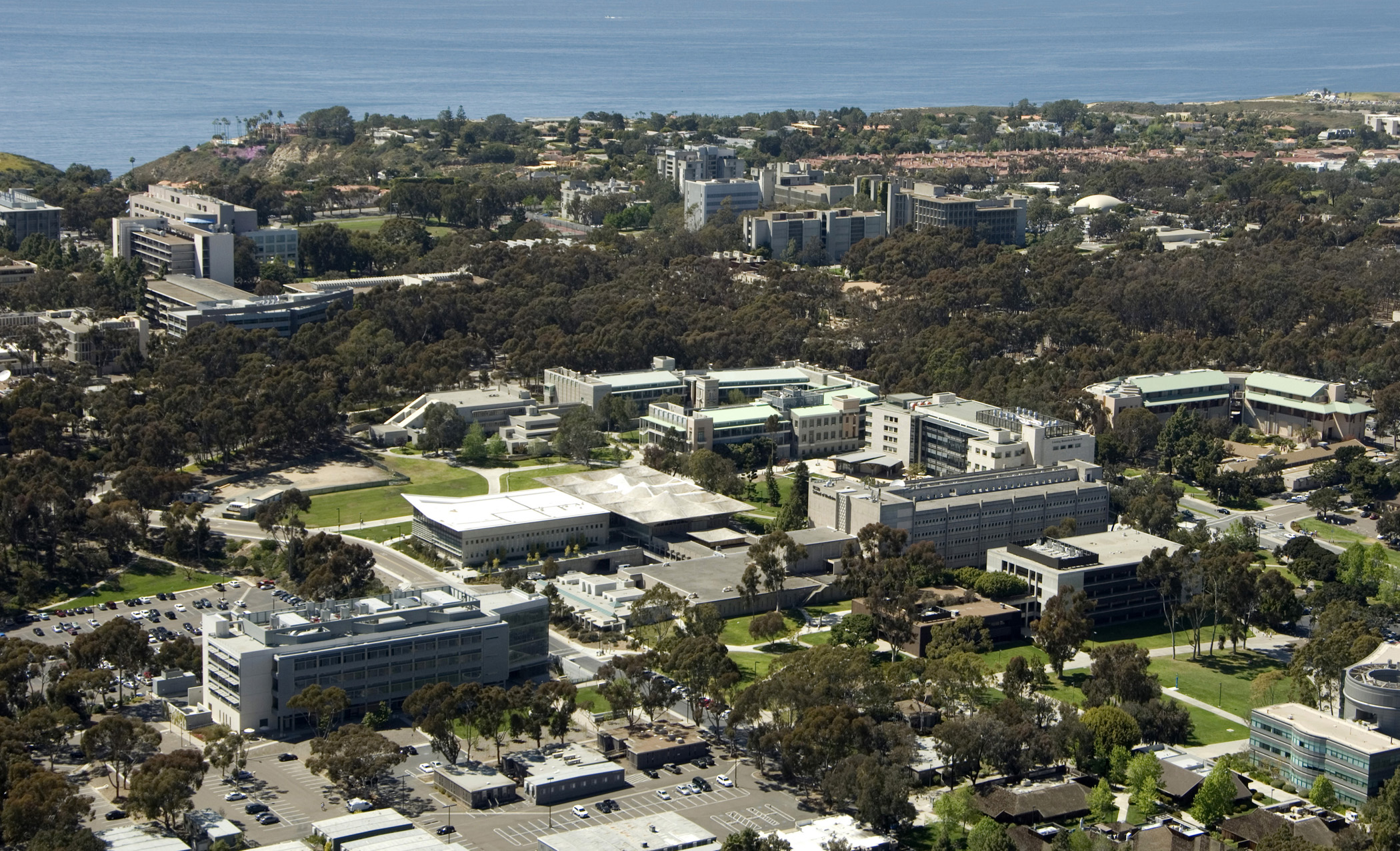 UC San Diego Center for Advanced Nanoscience